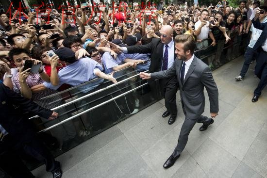 慈善成为主旋律 贝克汉姆到京启程第二次中国行